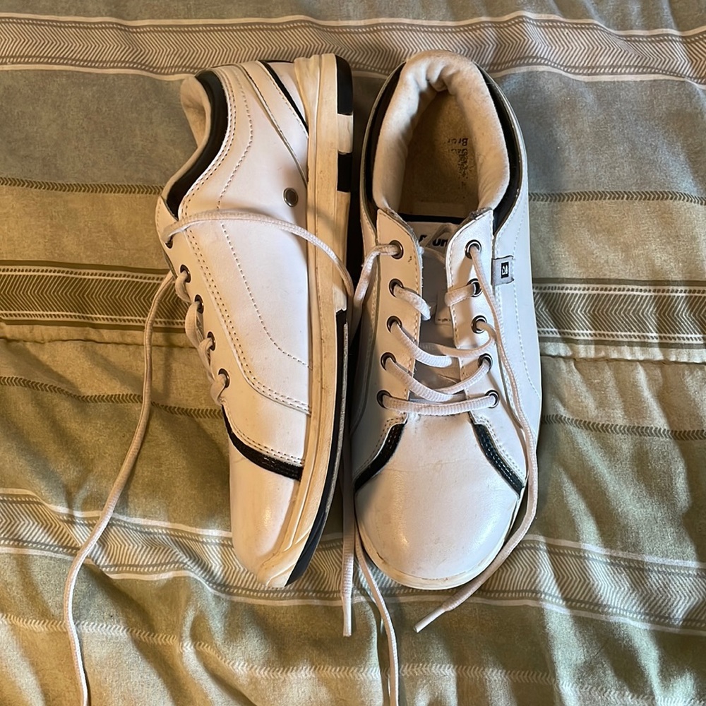 Brunswick Bowling Shoes Size 8.5